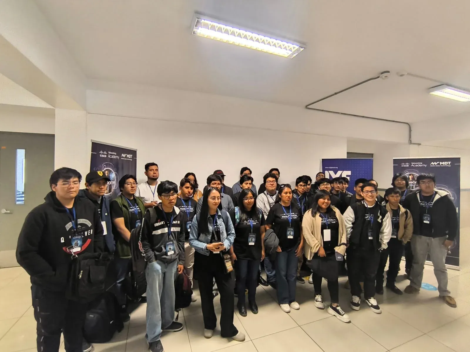 Póster del hackathon CTF Python